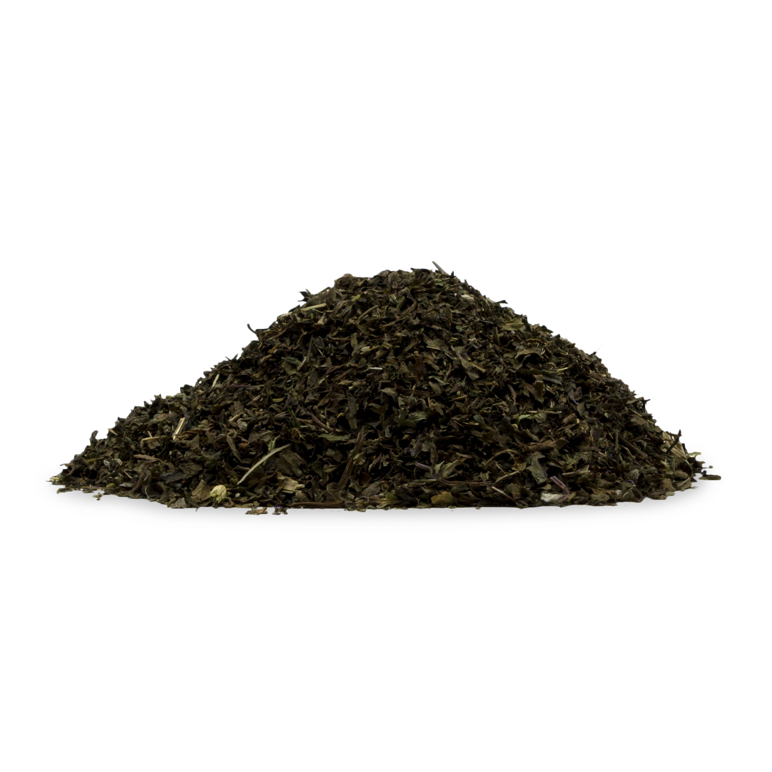Getrocknete Kräuter Haufen von getrockneten Kräutern, dunkelgrün und fein zerkleinert.
